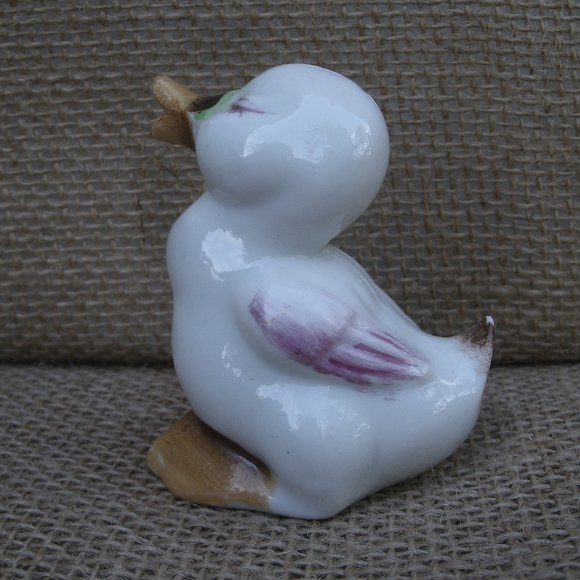 Vintage Small Duck with Rose China Figurine - Picture 5 of 16